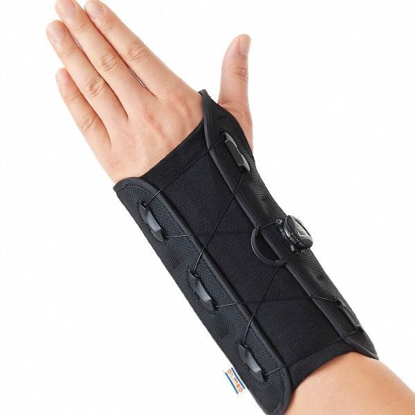 Orteza stabilizator nadgarstka BOA z szyną po urazach operacji rehabilitacja