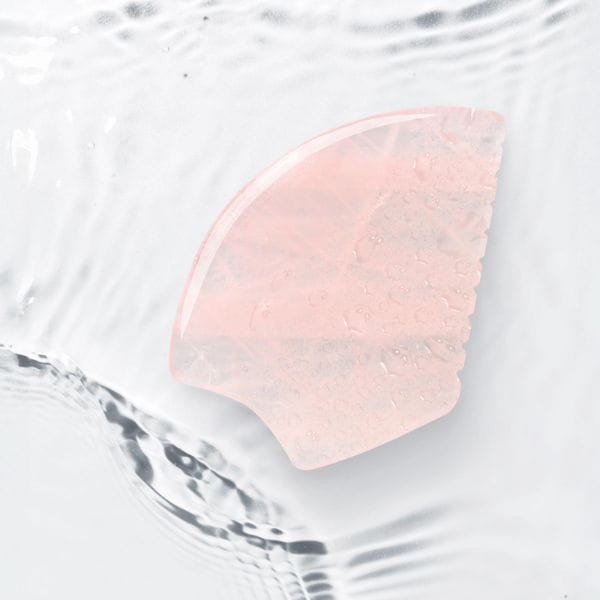 Karbowany kamień Gua Sha z naturalnego różowego kwarcu 4FIZJO – zdjęcie 4